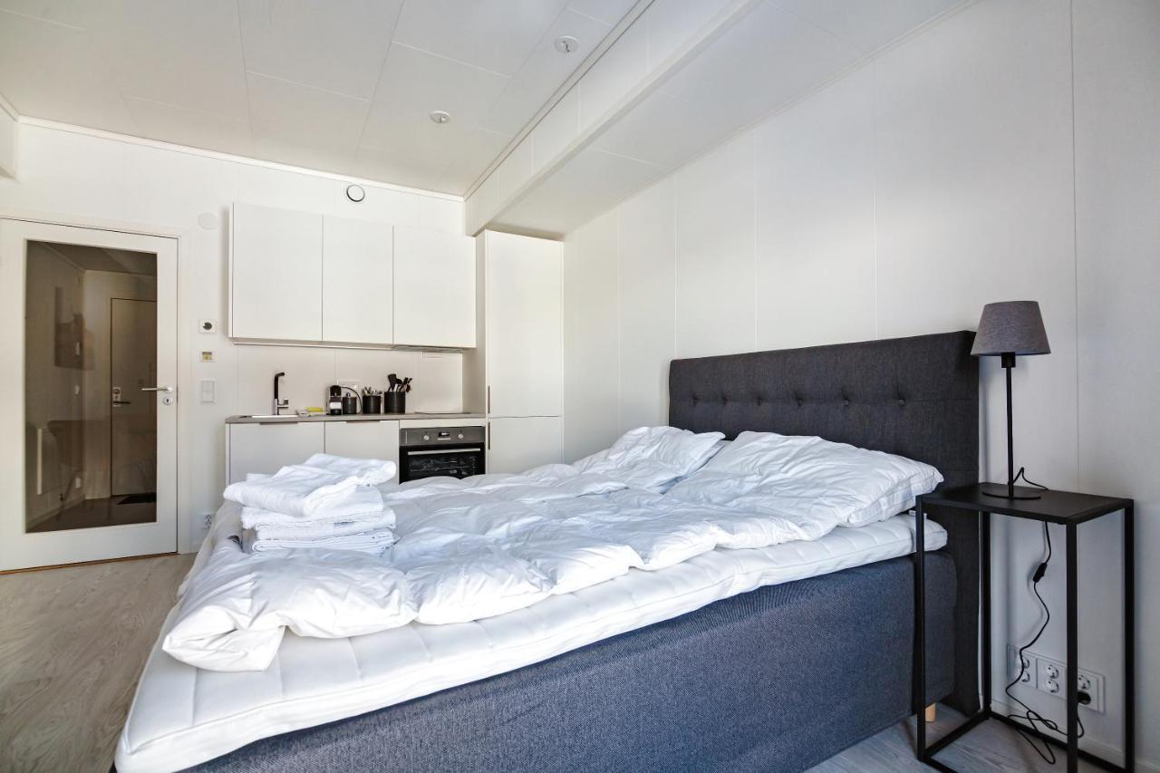 Stylish And Serviced Studio Apartment In Lofoten Svolvaer Exterior photo